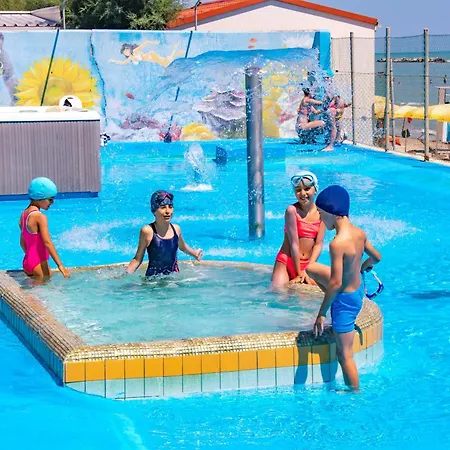 Girasole Eco Family Village Marina Palmense