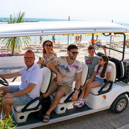 Girasole Eco Family Village Marina Palmense