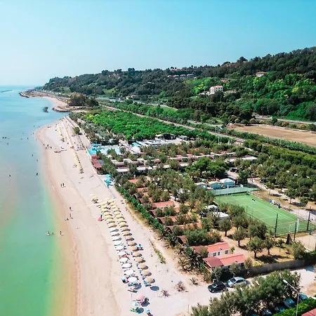 Girasole Eco Family Village Marina Palmense