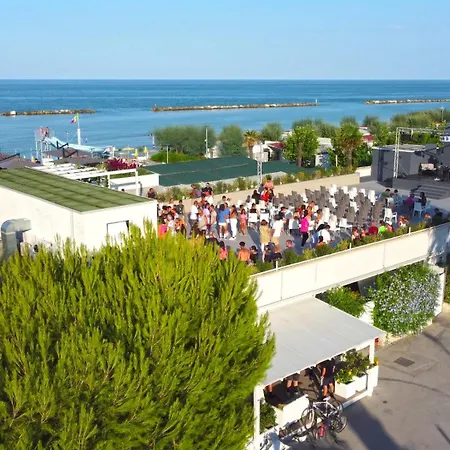 Girasole Eco Family Village Marina Palmense